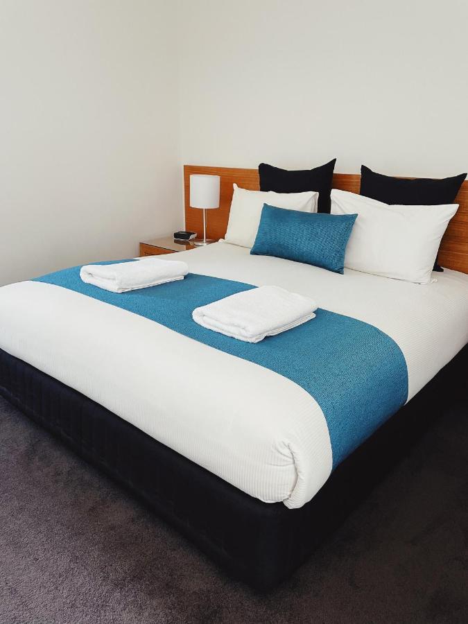 Red Earth Motel โบรเคนฮิลล์ ภายนอก รูปภาพ